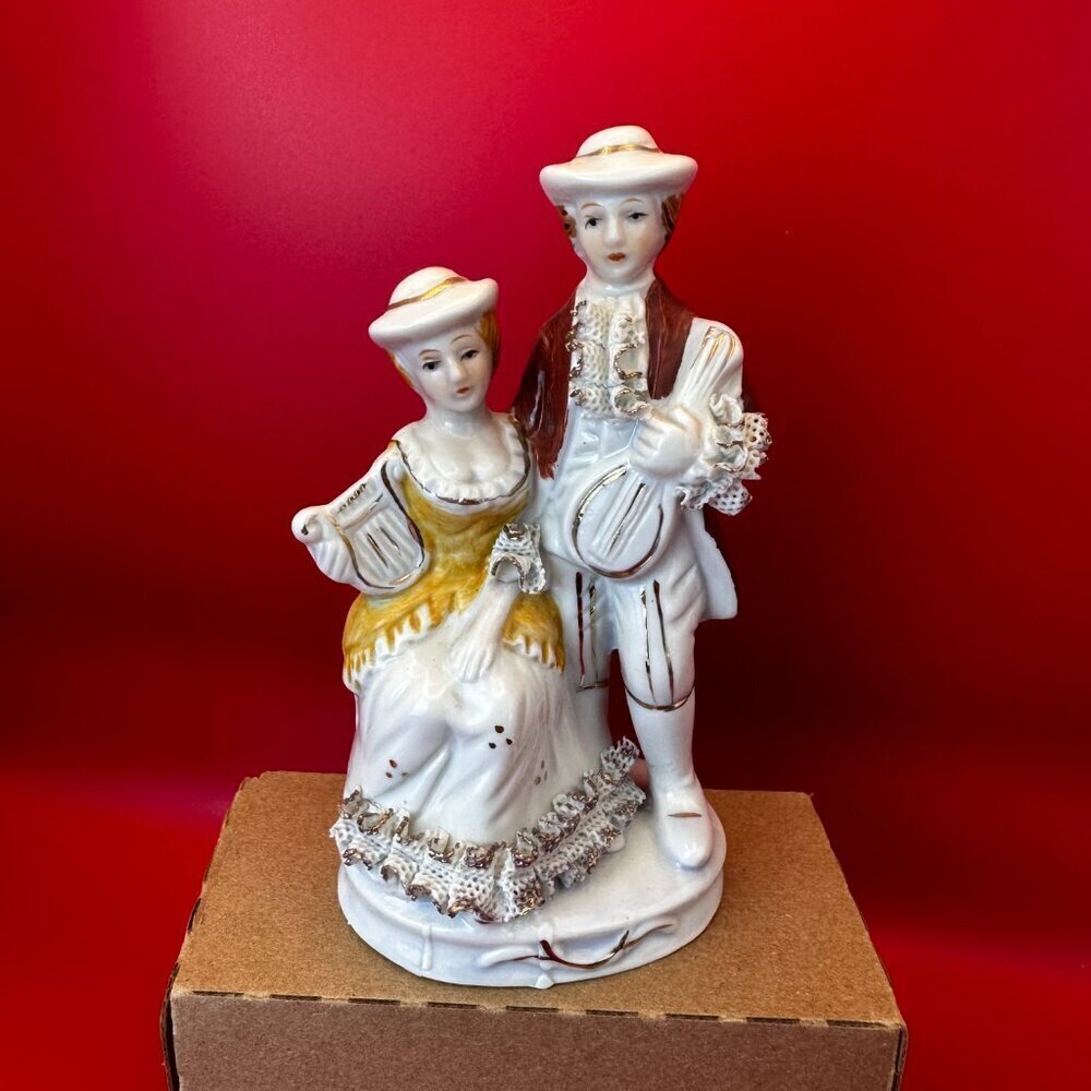 VTG TOMA PROVINCIAL STYLE CERAMIC FIGURINE - COUPLE w/ MUSIC INSTRUMENTS